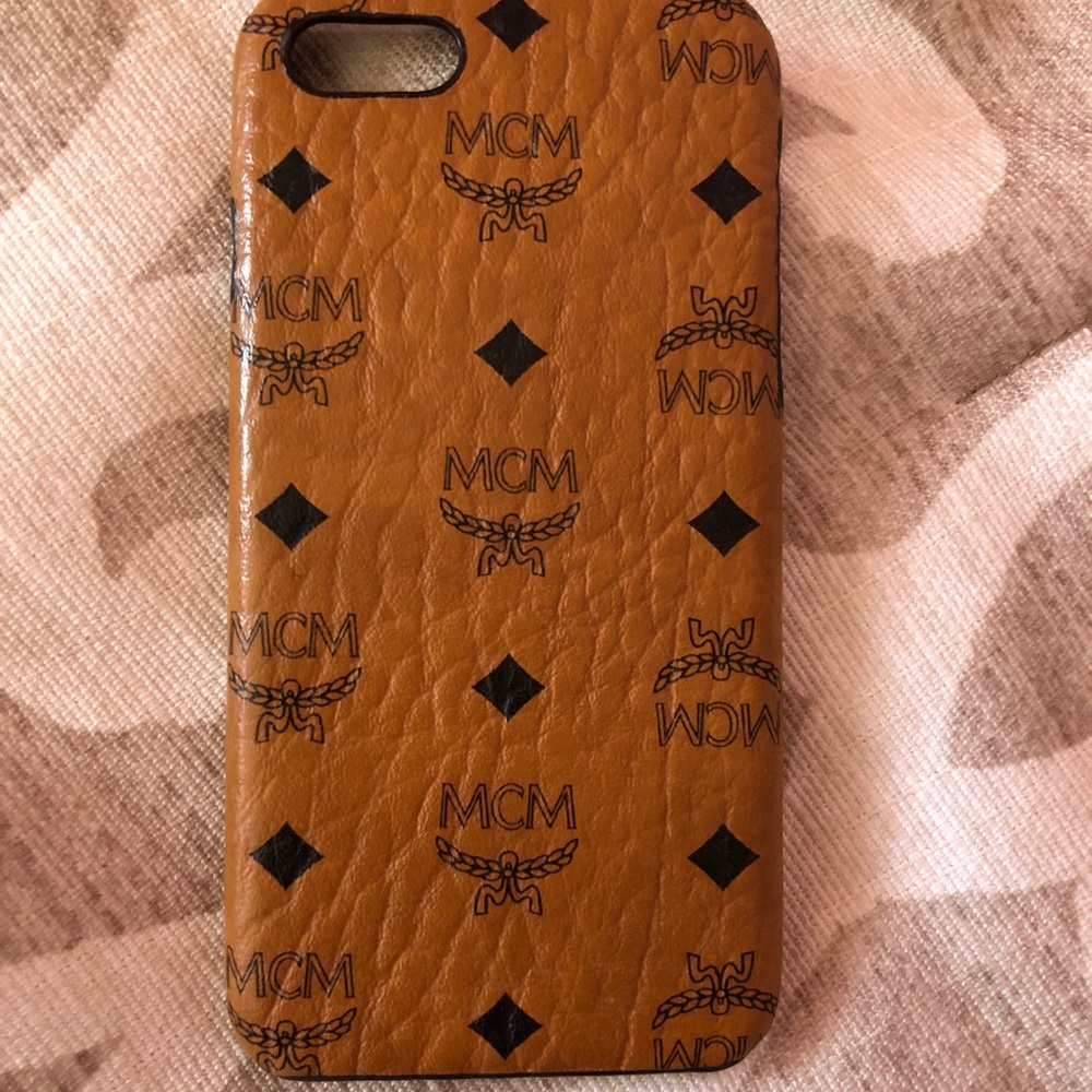 MCM IPhone 7 case